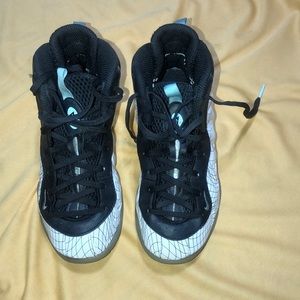 Kids shoes